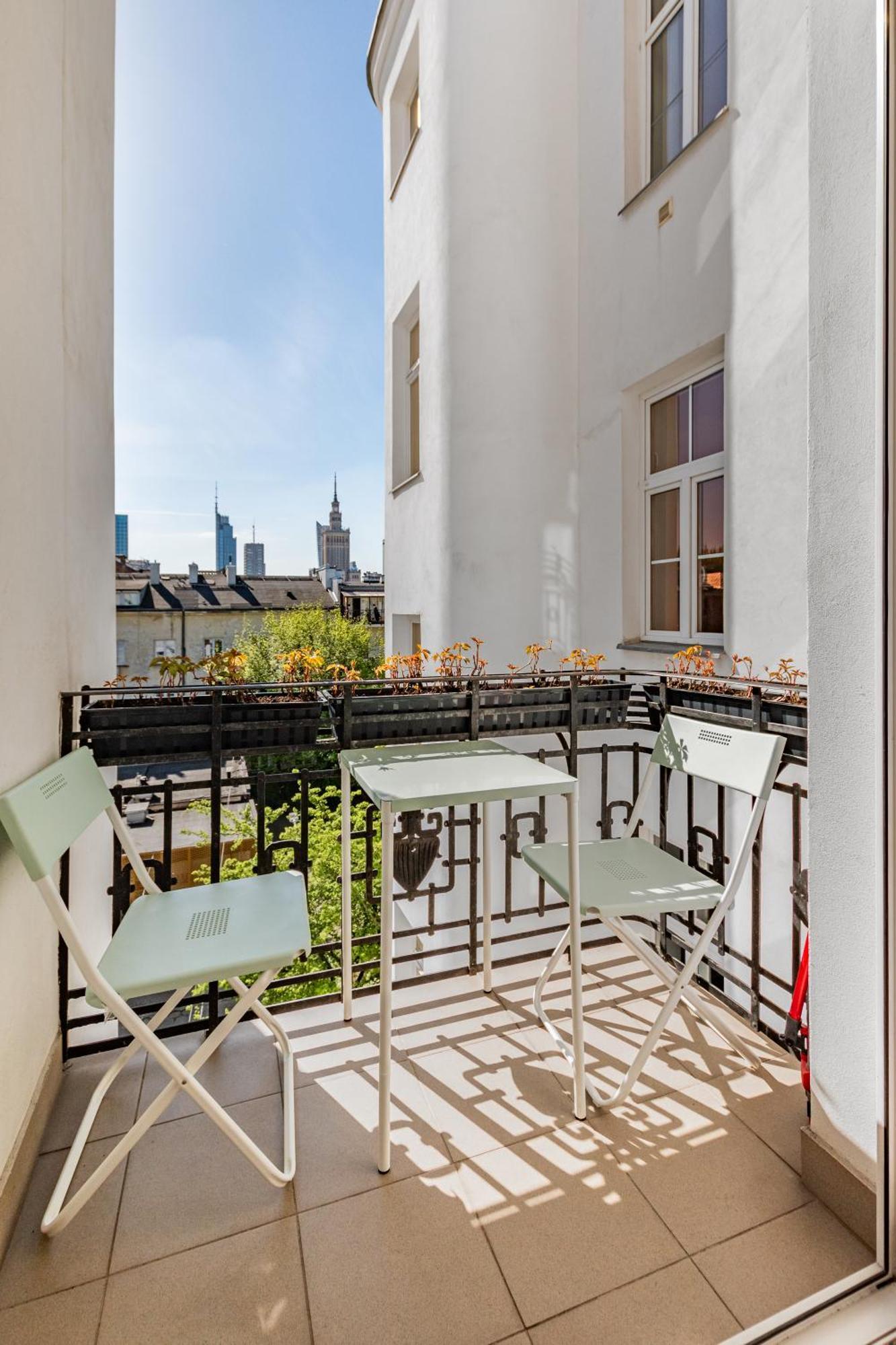 Apartment Nowy Swiat 28 By Homeprime Warschau